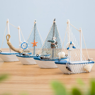 Thuyền gỗ nhí 03 - Decor Chủ Đề Biển - Trang Trí Chủ Đề Biển